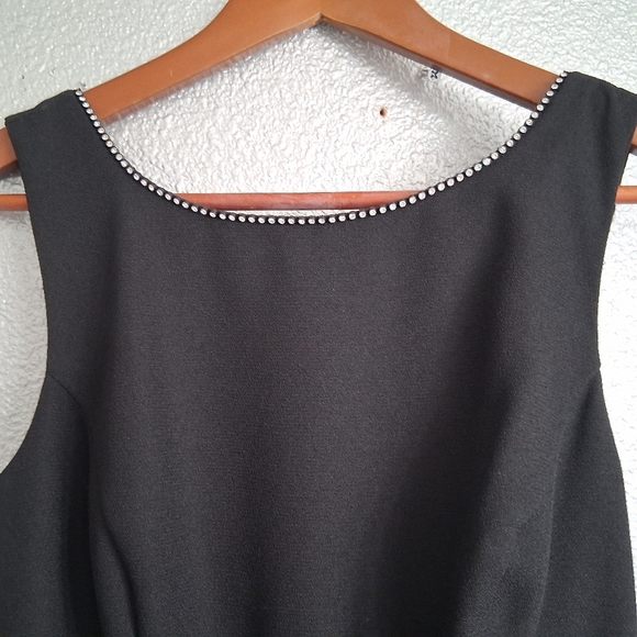 Cach`e Black Jumpsuit With A Scoop Back Outlined With Rhinestones   Size 6 - Picture 5 of 16